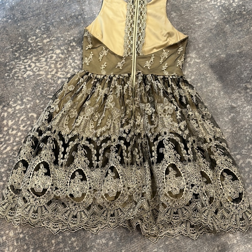 INA AMAZING GOLD AND BLACK LACE T BACK DRESS - Picture 5 of 15